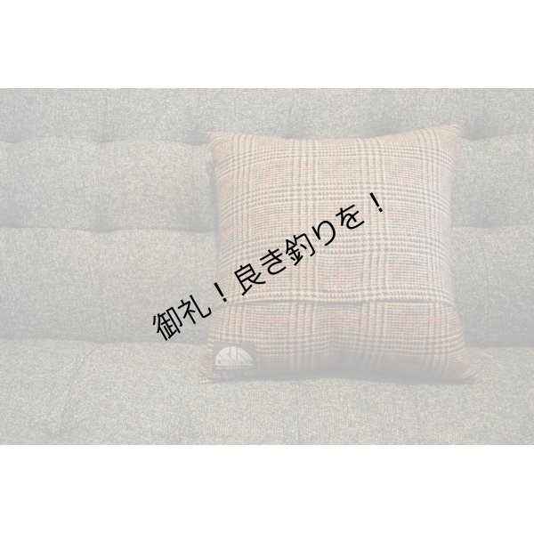 画像2: OUTING CUSHION